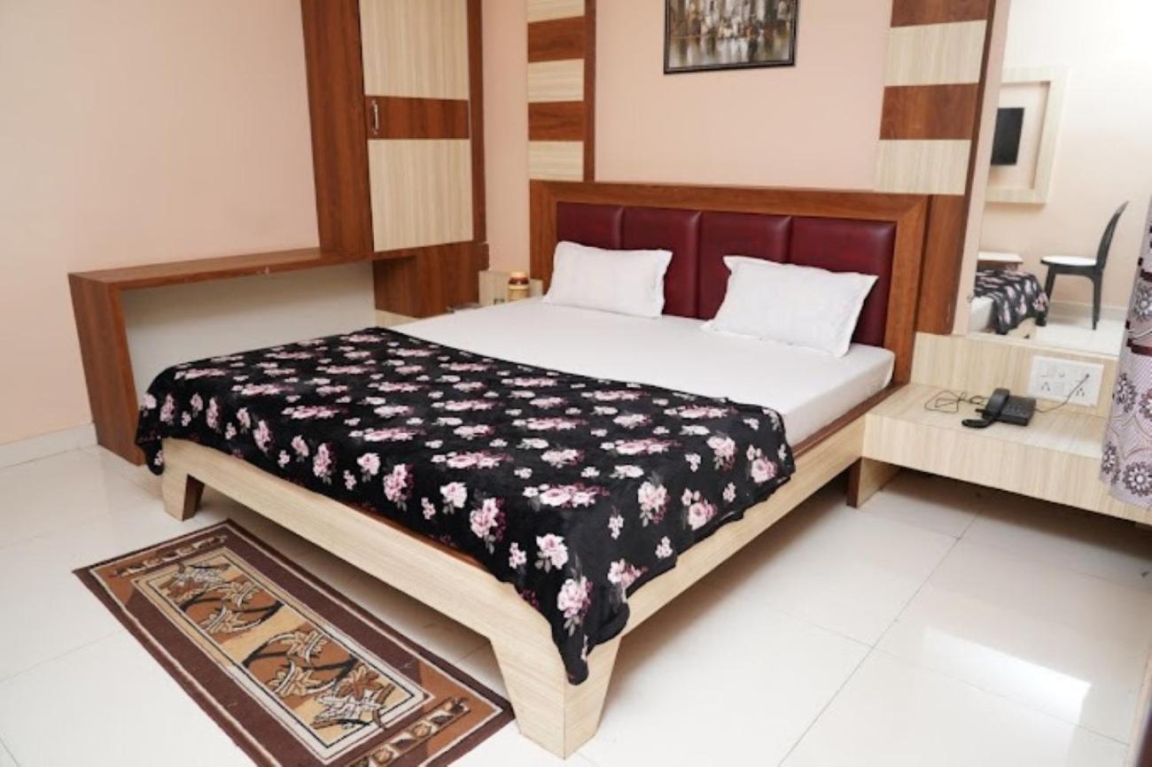 Hotel Shubh Shree Bilaspur Esterno foto